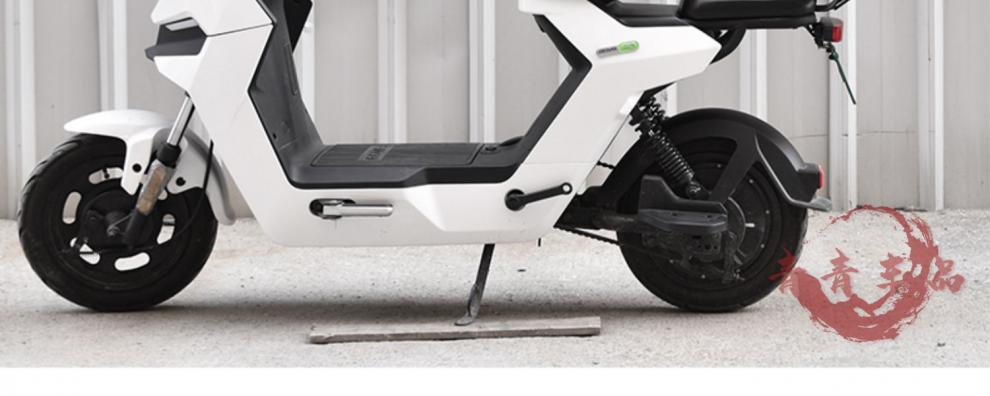 新品雅迪电动车dm2dm6dq6de3de8dt6后备箱支架通用大号尾箱配件天际蓝