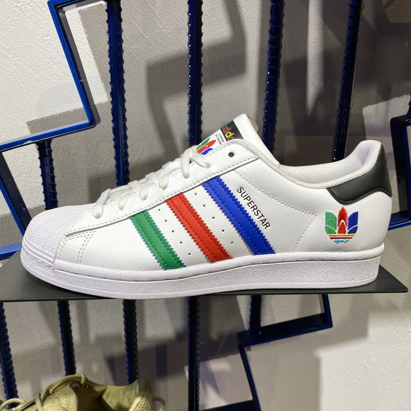 阿迪达斯三叶草贝壳鞋男superstar彩虹logo贝壳头休闲板鞋fu9521fu