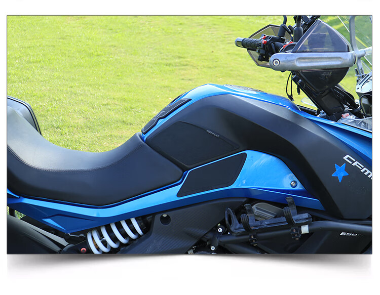 适用于春风650mt改装油箱贴花防滑贴鱼骨贴侧贴隔热贴纸仪表盘保护