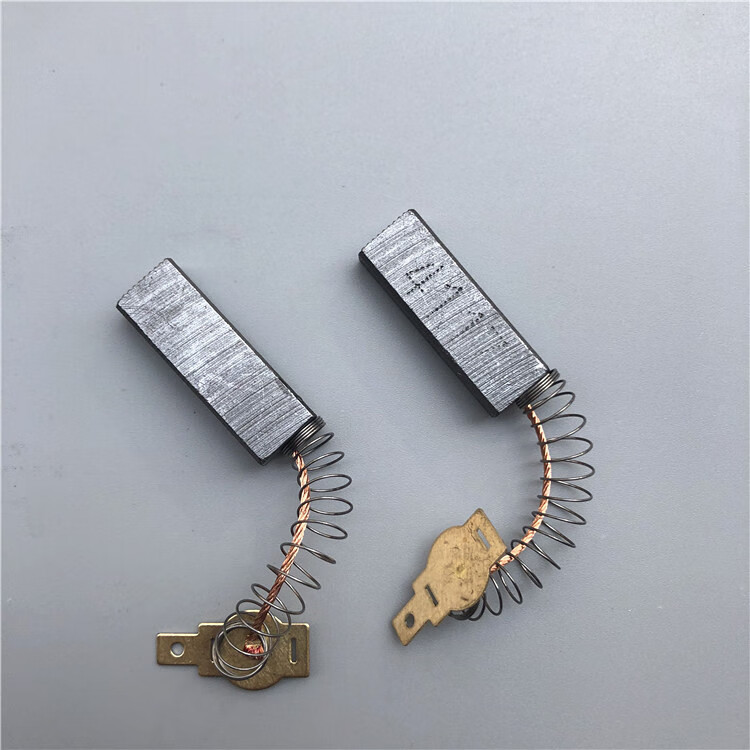吸尘器电机碳刷配件bf501碳刷各种型号通用耐磨bf822电刷4117圆型款12