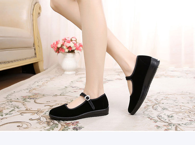 新年装老北京布鞋女软底酒店服务员上班防滑职业工作鞋女黑色平底新款