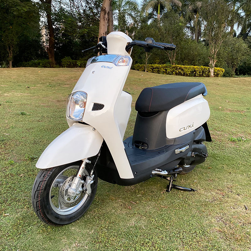 全新国四电喷摩托车踏板车整车可上牌雅马哈酷奇s5摩托车100c 灰色 不