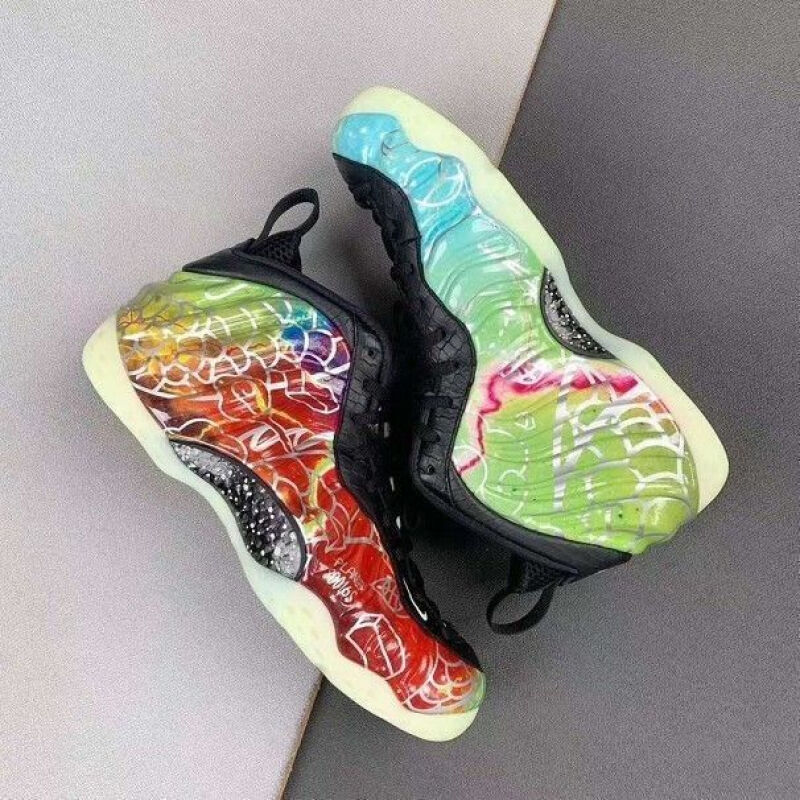 真爆foamposite one喷泡 烟花喷 北京喷 熔岩喷 男子篮球鞋ao754 熔岩