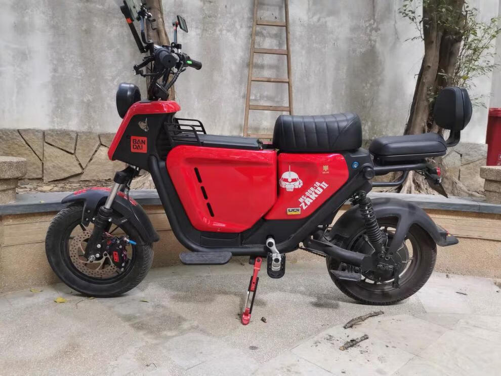 小牛ubuqiu1c中置储物箱无缝安装防水防尘u1u1bua直上亮黑色小牛uqiub