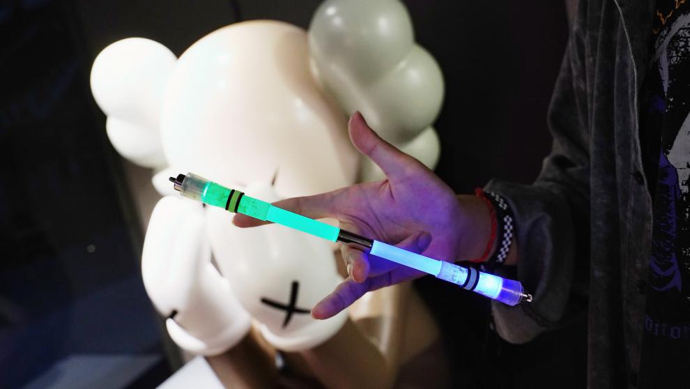 nope先生转转笔 2021迷彩元素转笔抗摔发光网红神器初学者创意转转笔