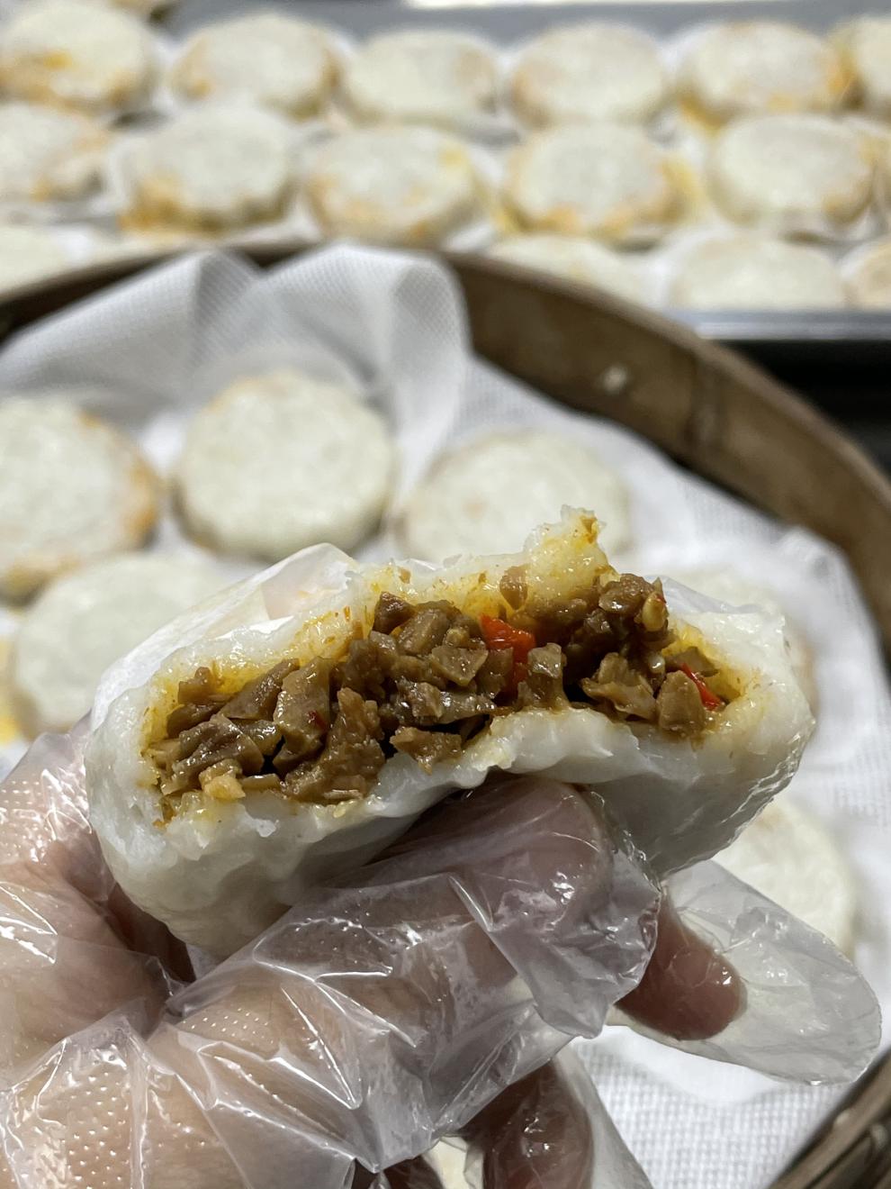 橙伯乐浙江衢州特产龙游清明粿传统手工小吃艾草青团青饺咸辣味笋肉