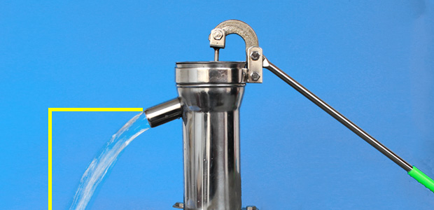 抽水泵家用压水井手动打水不锈钢摇水泵家用抽水井头压水机井水器手摇