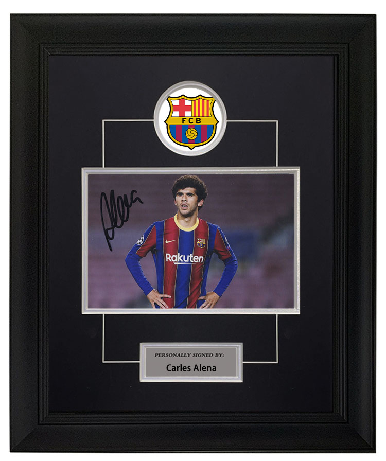 巴塞罗那足球阿莱尼亚亲笔签名照片六寸裱框一瞬签名含证书