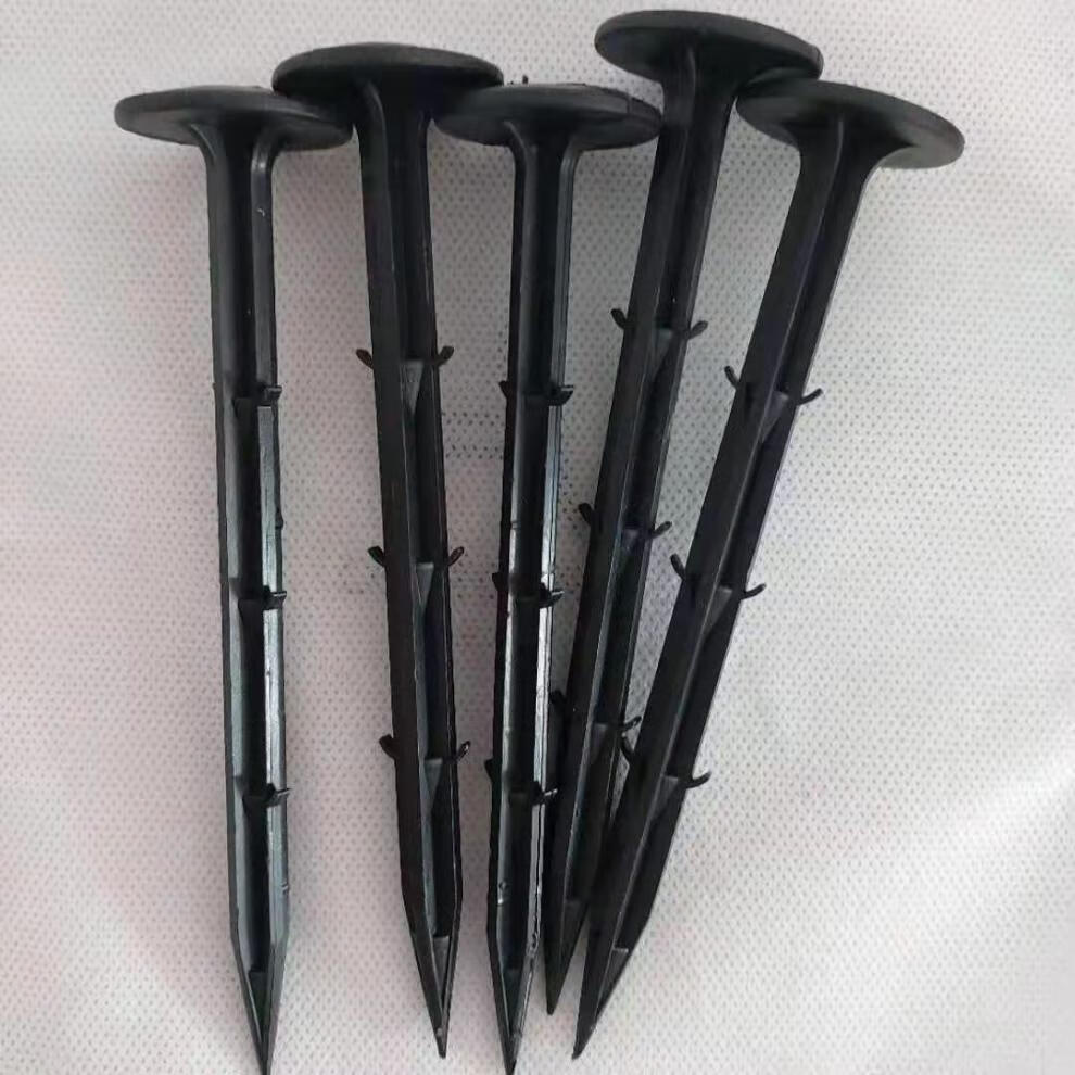 塑料地钉防草布地钉除草布地钉倒刺设计用于防虫网遮阳网的固定绿色11