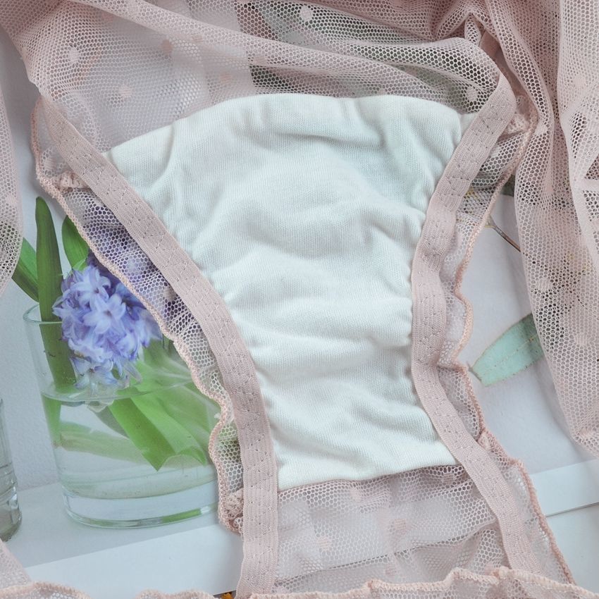 200斤胖女人大码性感网纱夏款透气清凉蕾丝内裤女士中腰大蝴蝶结2条装