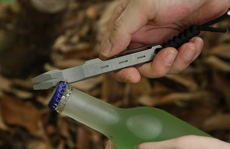 tc4钛合金撬棍撬棒户外求生存防身酷棍edc多功能工具开瓶器沧沧石洗