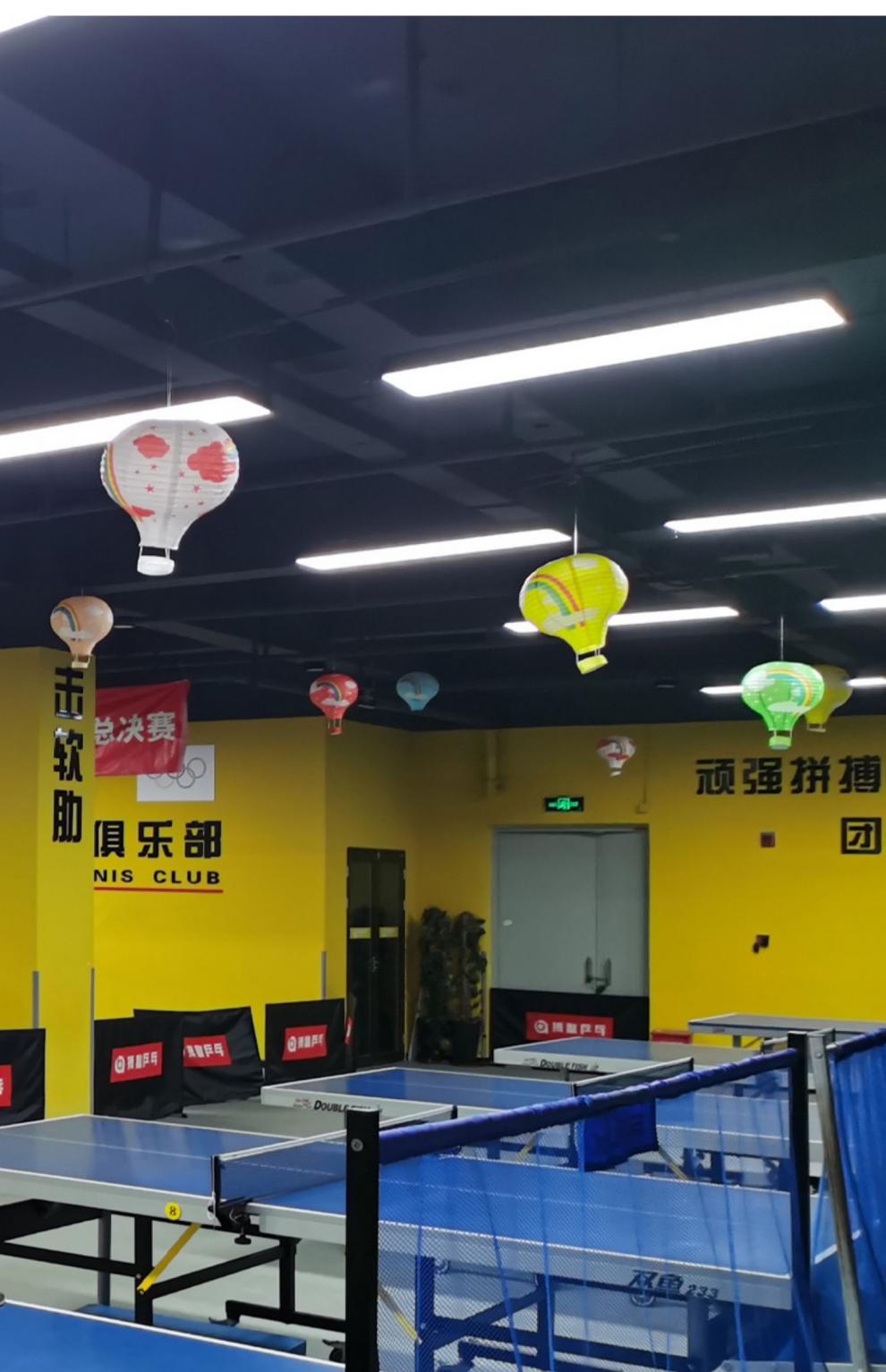 乒乓球室专用灯亿豪乒乓球室专用灯防眩目吸顶吊顶高亮度新款乒乓球馆