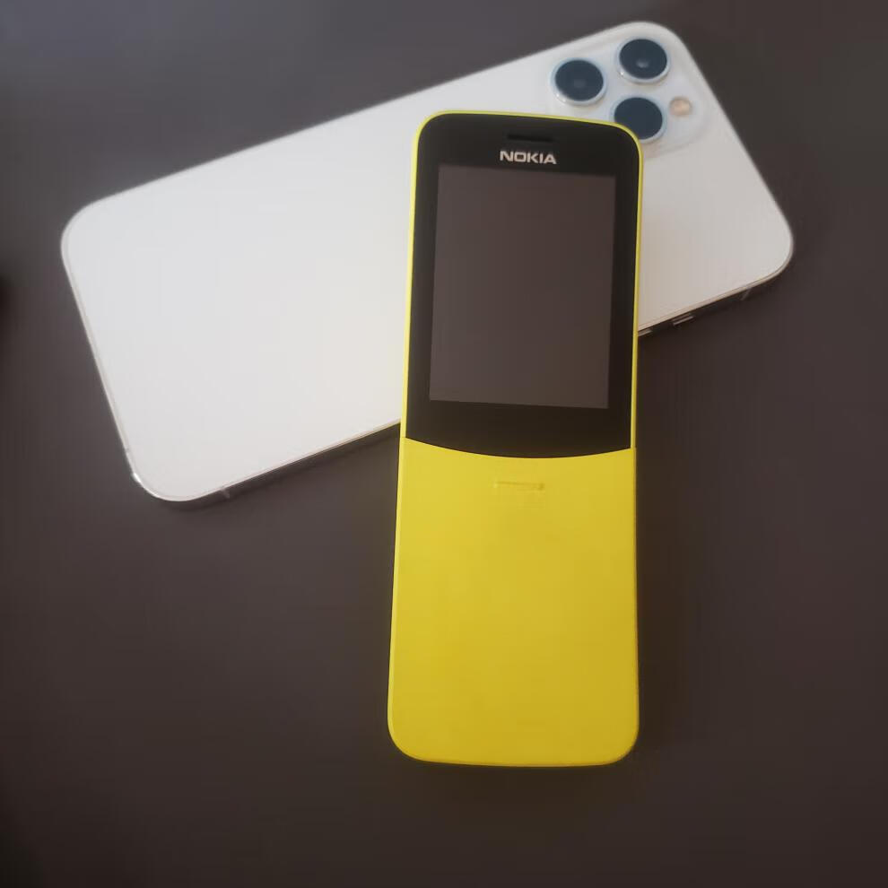 nokia/诺基亚 8110 4g通4g香蕉下滑盖手机学生手机中 黄色(99成新)