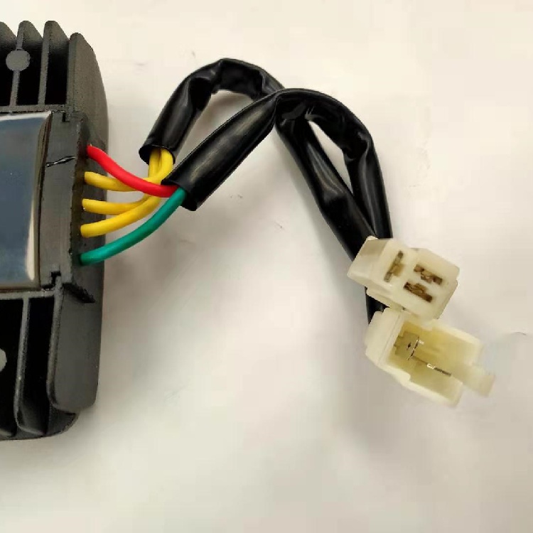 宗申力帆隆鑫三轮车稳压器五六线150200250摩托车代步车硅整流整流器6