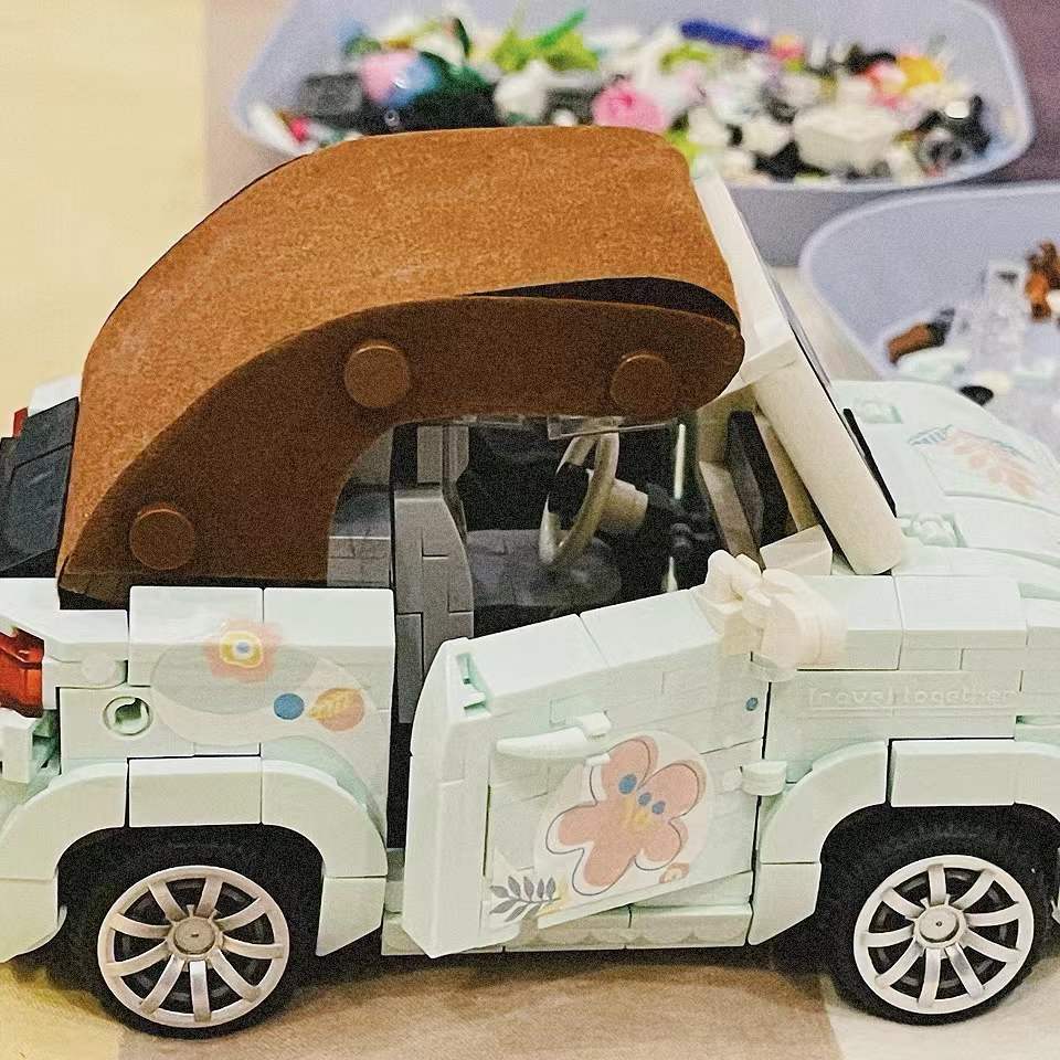 五菱宏光敞篷汽车模型女孩摆件小颗粒拼装积木玩具男朋友礼物甜品车2