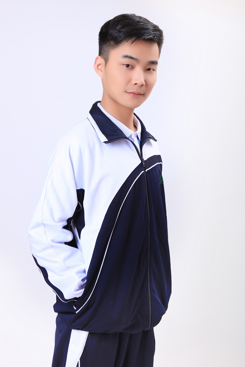 雾绡 深圳中学生校服,莎臣豹校服,男中学生冬季运动校服 上衣外套 150