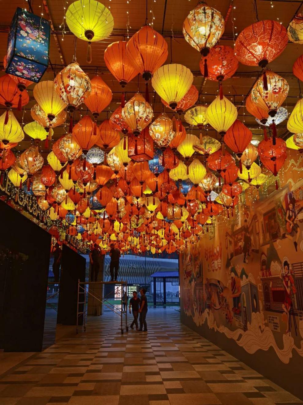 旺月岚山中秋商场美陈开业中庭吊饰钻石灯笼绸缎中式复古户外灯笼挂饰