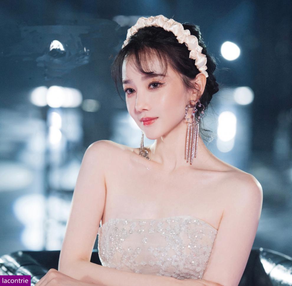 lacontrie立体玫瑰花发箍森系超仙女发饰网红头箍新娘礼服头饰a0340