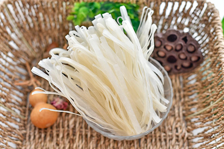 石磨蒸粉广西米粉扁粉切粉手工罗秀米粉桂平干米粉干粗炒广西桂平特产