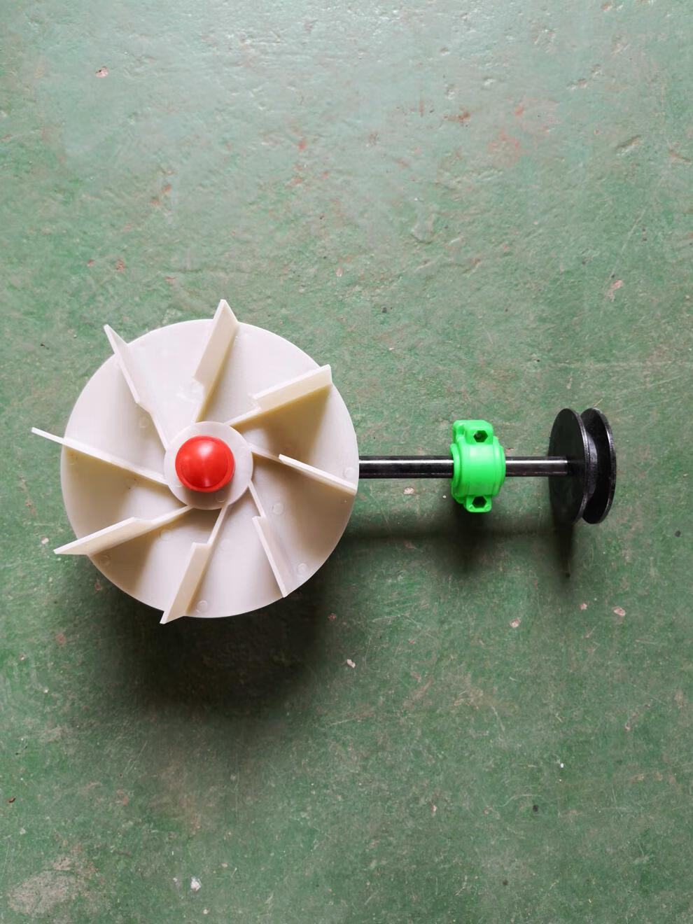 定制撒肥机齿轮箱手扶拖拉机前置施肥器变速箱齿轮箱总成施肥机械配件