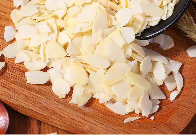 杏仁片烘焙专用脆片散装薄片生巴旦木蛋糕装饰半斤装