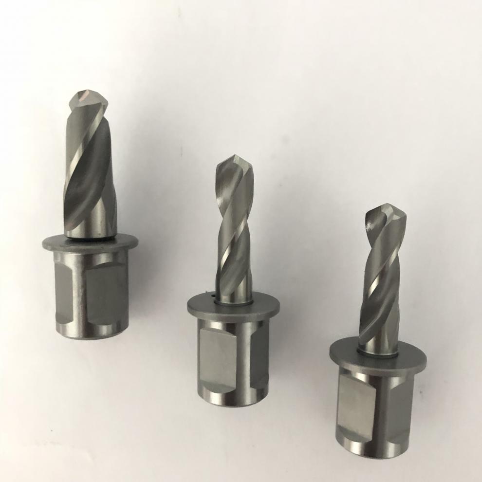 左一仁钢轨钻铁轨钻头开孔钻头空心钻头钢板钻铁路专用合金钻头