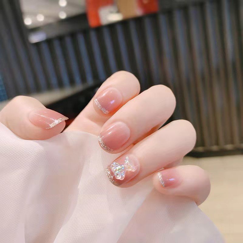 直发穿戴美甲贴片假指甲成品短甲清新显白可拆卸百搭甲片成品带钻网红