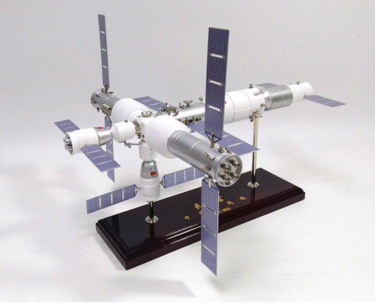 中国空间站模型天宫号合金神舟航天器天宫火箭仿真卫星模型 1:80空间