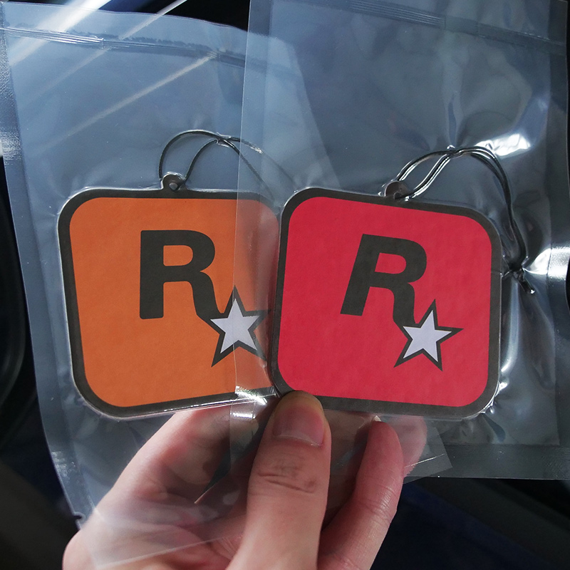 潮流汽车香片r星车载古龙香薰香氛片车内除异味网红挂饰件桔色红色