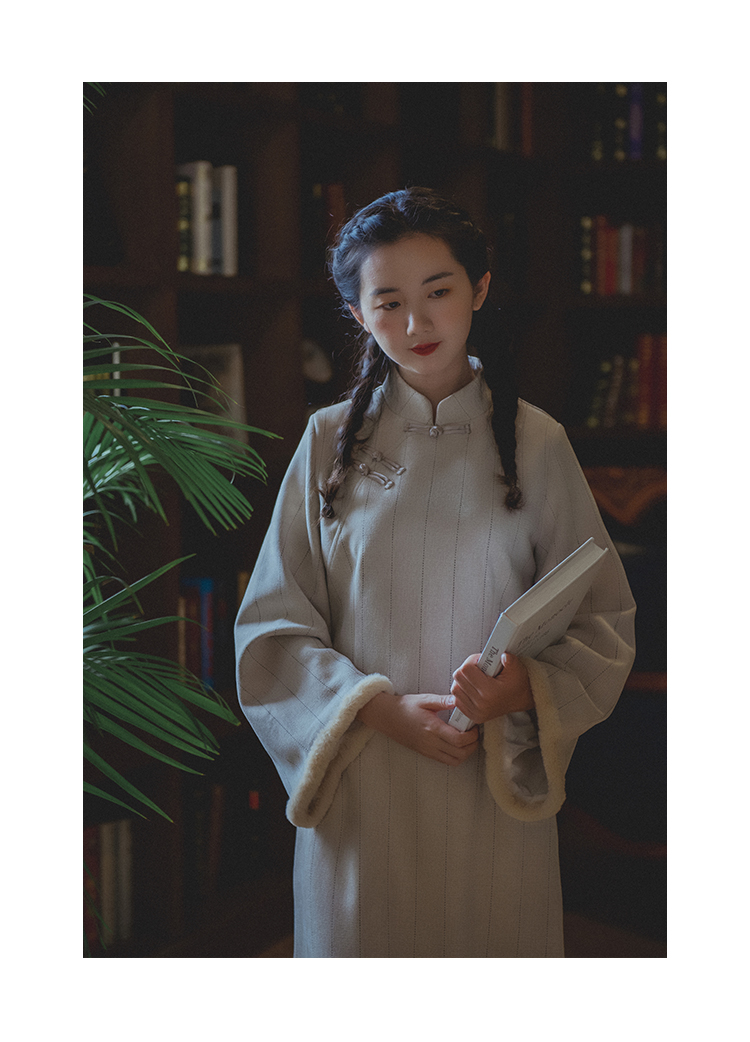 《云瑶记》复古民国马甲中国风年轻款改良版秋冬旗袍连衣裙款 宫墙红