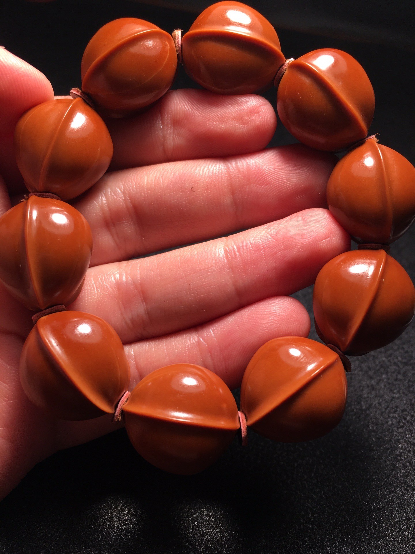 檀福匠老铁核鲨鱼背苏工名家纯手工打磨橄榄核雕刻手串手链181952021x