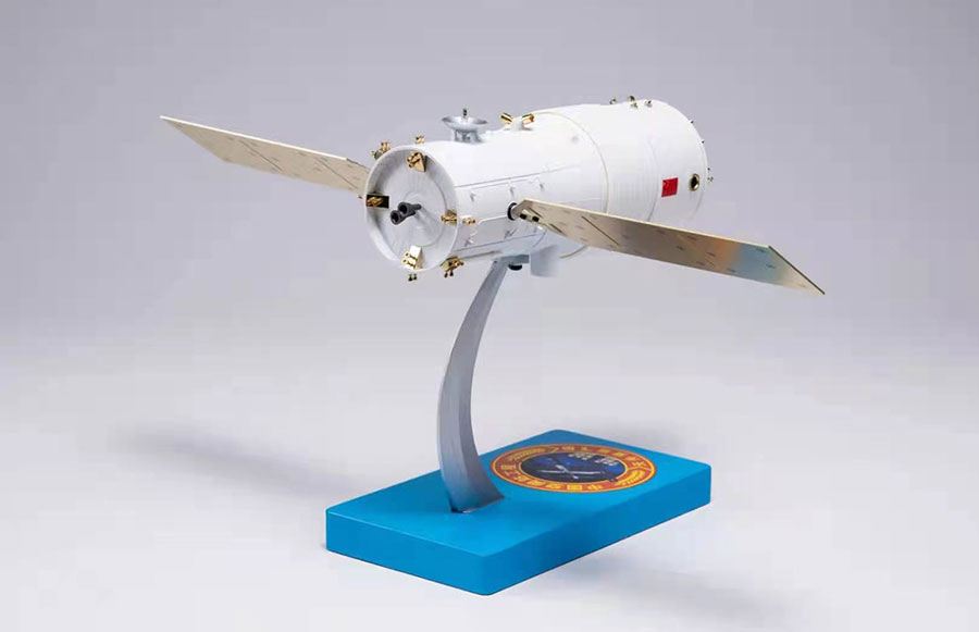 中国神州十二号飞船合金模型摆件天宫对接卫星航技展览展示品定制 1