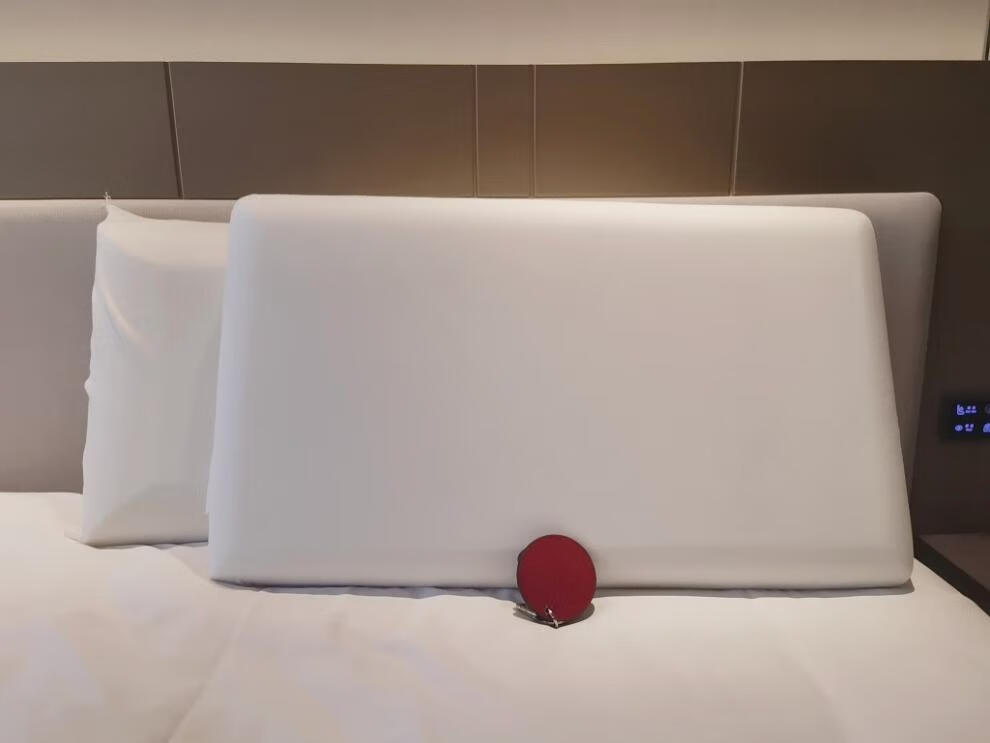 汉庭零压枕头房全季桔子漫心亚朵酒店同款记忆棉枕头单人颈椎尊享零压