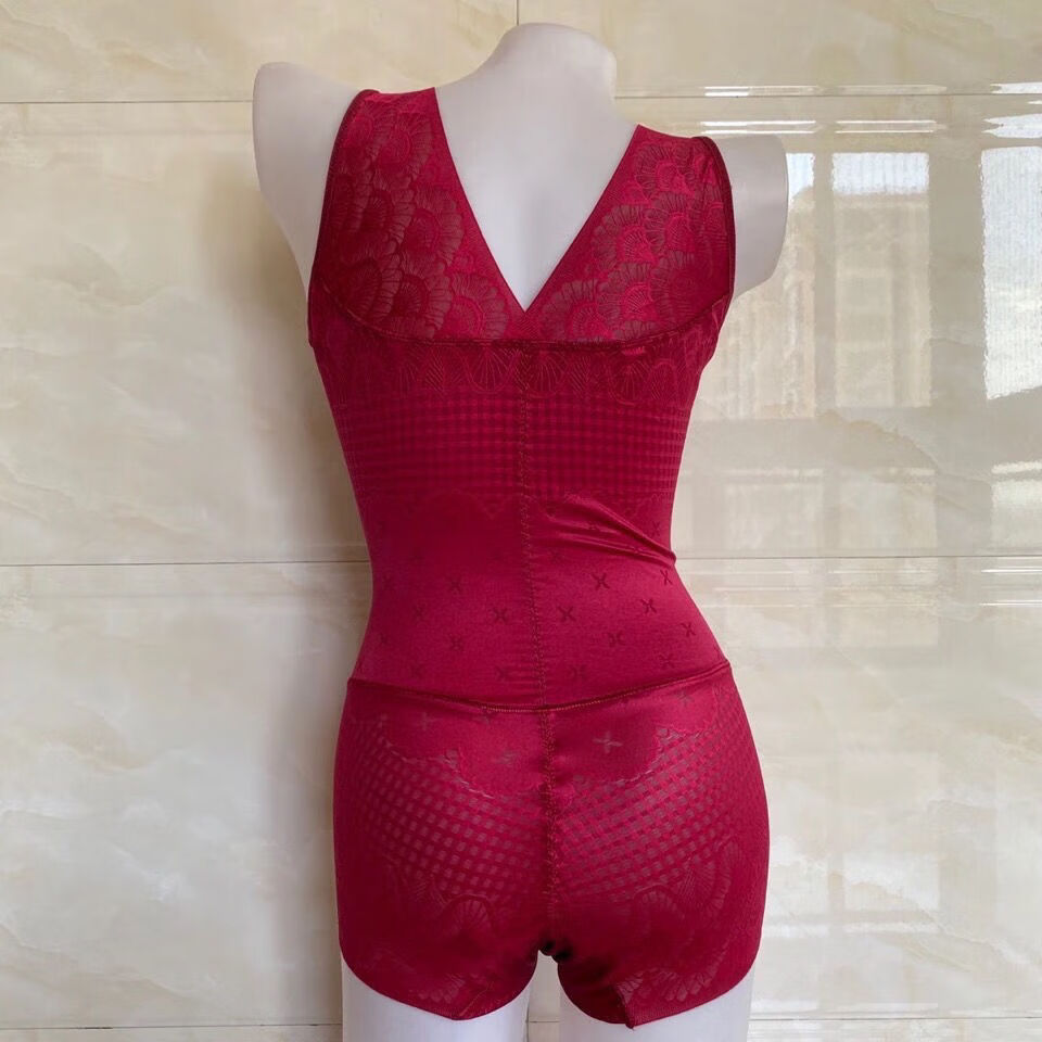 士多丽内衣拼购店商品编号:10036879324308商品名称:【女塑身美体衣】