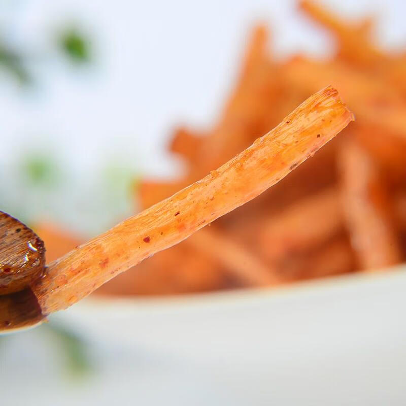 猪宝贝辣条22g包重庆四川特色休闲小吃零食品猪辣条8090后怀旧零5包22