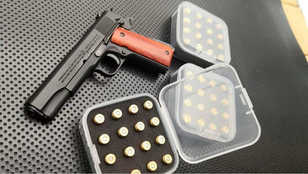 05合金帝国1911不可发射抖音同款 磨砂黑 帝国1911标配6一体弹 6双色