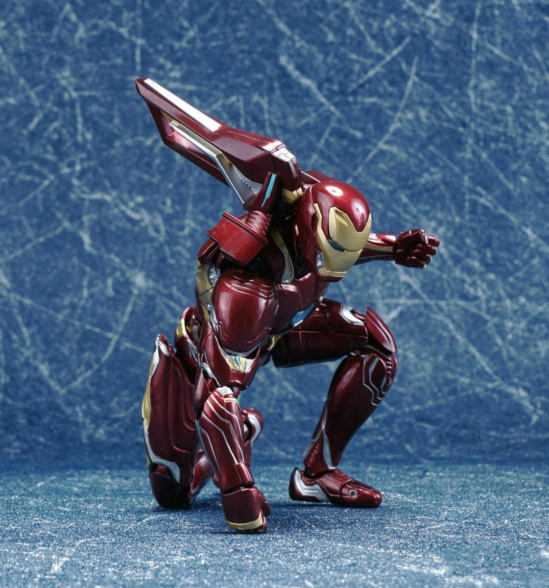 xq钢铁侠马克纳米战甲机甲人仔玩具合金模型男孩生日礼物mk50纳米二代