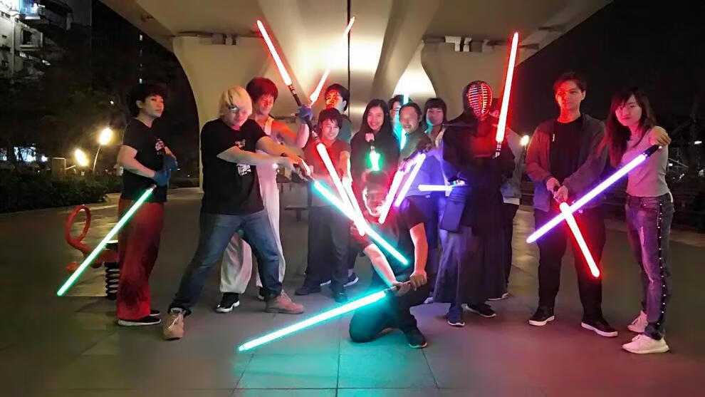 星球大战光剑抖音同款幻影光剑星球大战原力激光剑金属发光声对打礼物