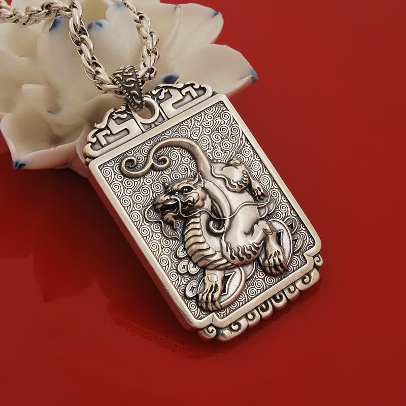 周庆祥足银实心貔貅吊坠项链男女挂坠大吊牌项链毛衣链吊坠本命年生日