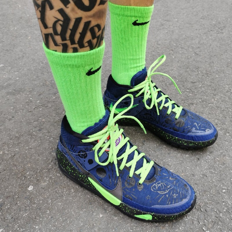 ike耐··克kd13ep杜兰特蓝国内版青草绿色荧光绿色斑点半圆形潮鞋带