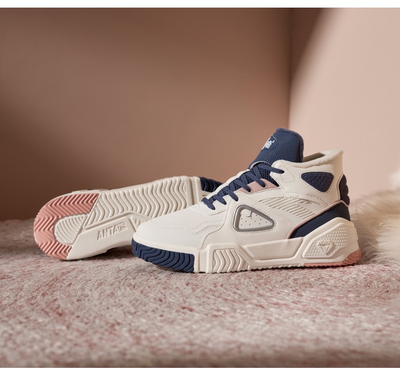 安踏烈焰高帮板鞋女棉鞋夏季新品皮面加绒保暖户外潮流休闲运动鞋子