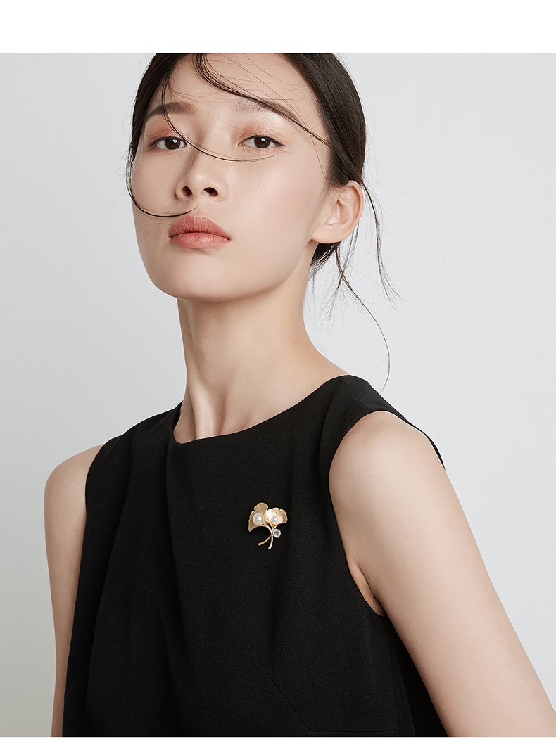 魏天选银杏胸针女精致西装胸花设计感小香风气质毛衣时尚配饰别针送