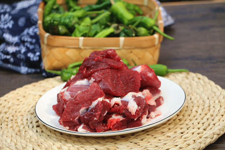 恬女神新鲜牛碎肉现杀新鲜黄牛肉大块牛肉筋头巴脑肉2斤