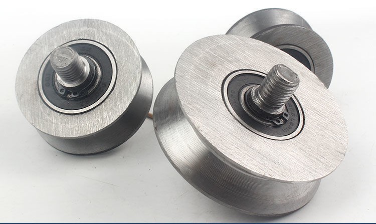 重型道轨滑轮v型u型h型大门导轮角铁彩钢推拉门滑轮工业厂房门轮v型架