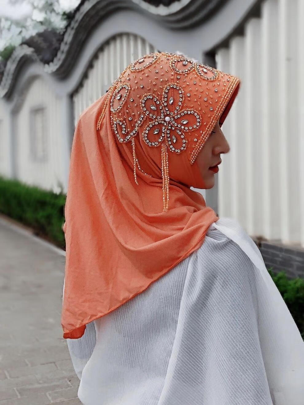 lucaly回族女人的套头纱巾盖头直接套头纱巾包下巴回族头套四季串珠三