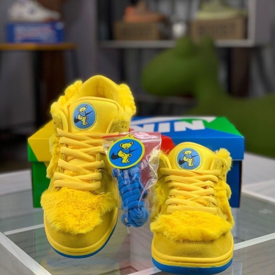 202秋冬新款sb dunk low跳舞小熊联名毛绒男女情侣运动低帮板鞋官方
