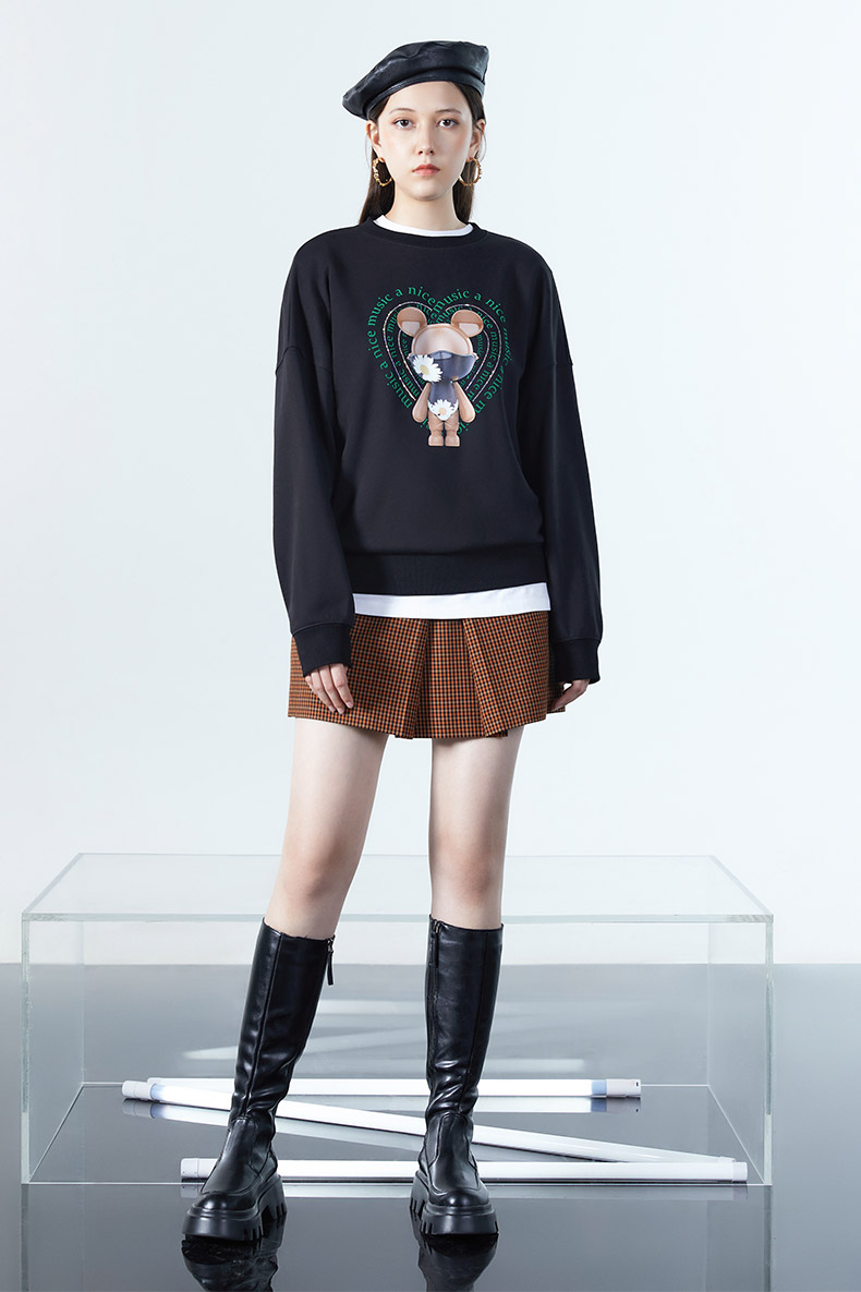 five plus5 星际熊秋冬新款女装设计感元气卫衣女宽松潮套头衫 杏色