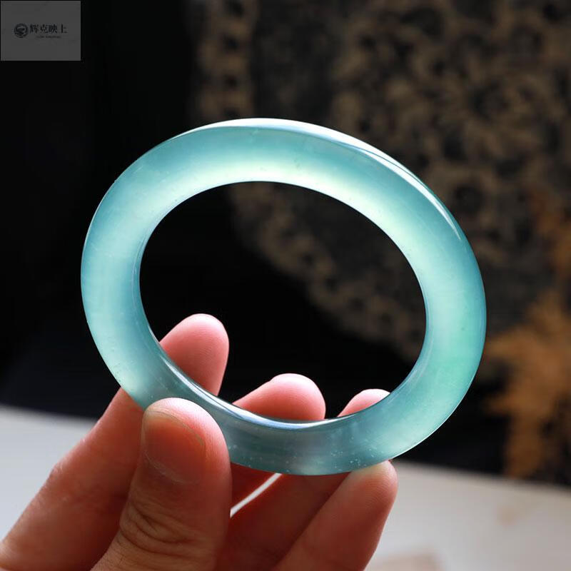 危地马拉翡翠天青冻木那高冰晴水岫玉底蓝水危料海宝蓝圆条手镯 附