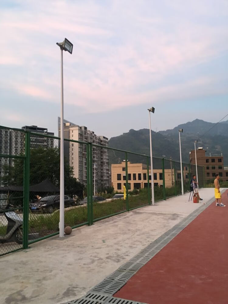 欧米梵篮球场照明灯灯杆亚明led投光灯高杆中杆足球场广场户外路灯杆6