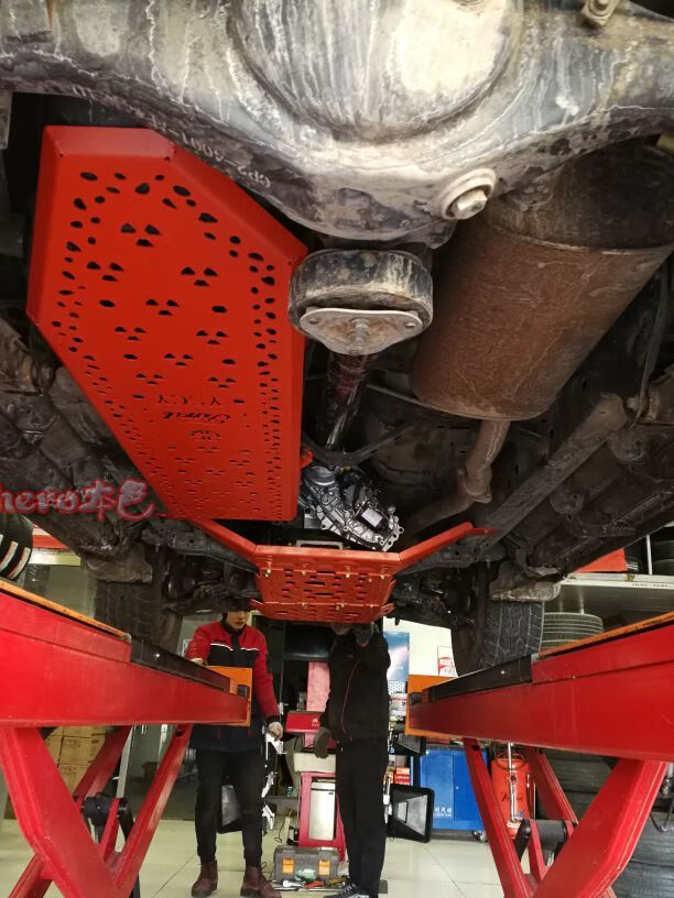 18新款护板江铃驭胜s350护板域虎护板底盘防护挡板装甲锰钢5mm4张柴油